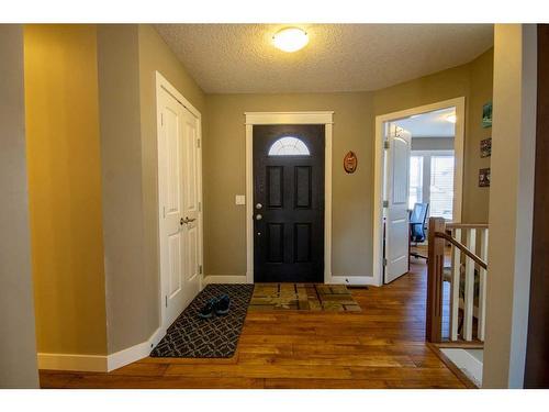 37 Bluebird Drive Se, Didsbury, AB - Indoor Photo Showing Other Room