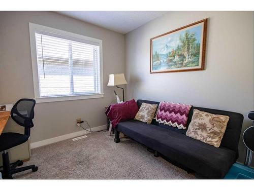 37 Bluebird Drive Se, Didsbury, AB - Indoor