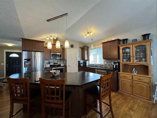 37 Bluebird Drive Se, Didsbury, AB - Indoor