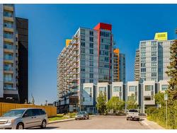 310-10 Brentwood Common NW Calgary, AB T2L 2L6