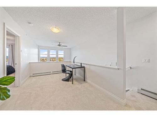 2307-10221 Tuscany Boulevard Nw, Calgary, AB - Indoor Photo Showing Other Room