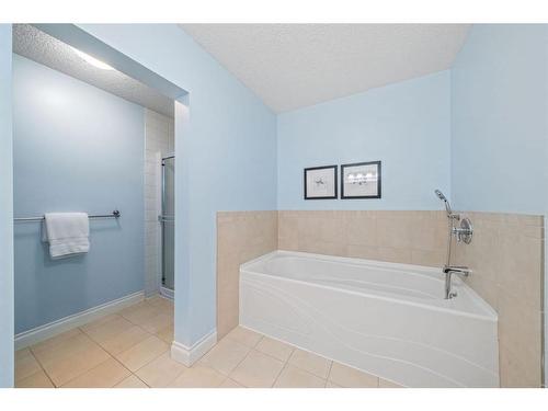 2307-10221 Tuscany Boulevard Nw, Calgary, AB - Indoor Photo Showing Bathroom