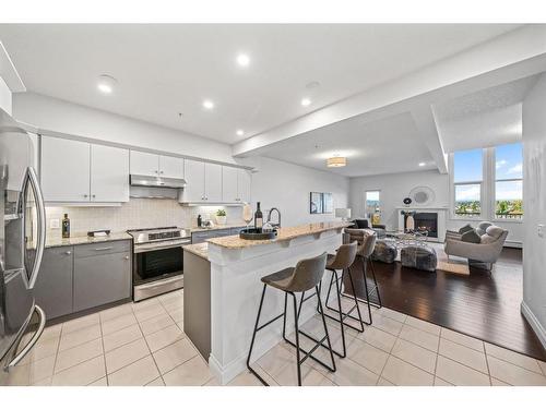 2307-10221 Tuscany Boulevard Nw, Calgary, AB - Indoor Photo Showing Kitchen With Upgraded Kitchen