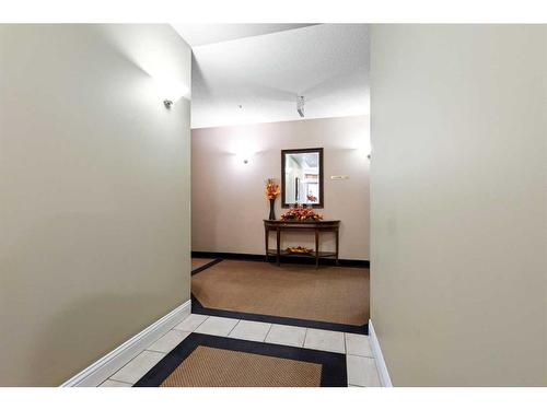 5311-14645 6 Street Sw, Calgary, AB - Indoor Photo Showing Other Room