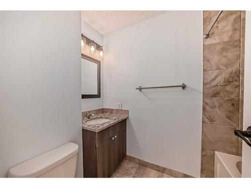 167-123 Queensland Drive Se, Calgary, AB - Indoor Photo Showing Bathroom