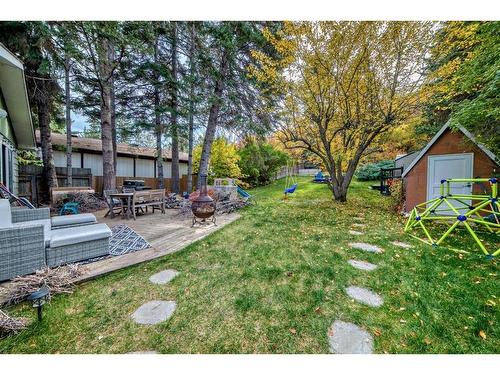 8931 33 Avenue Nw, Calgary, AB - Outdoor