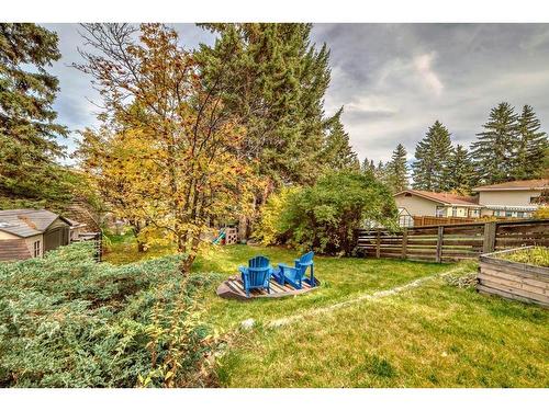 8931 33 Avenue Nw, Calgary, AB - Outdoor