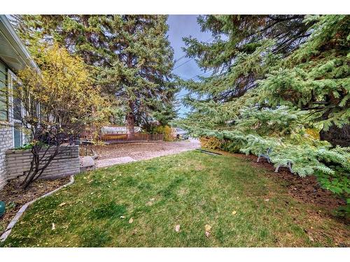 8931 33 Avenue Nw, Calgary, AB - Outdoor