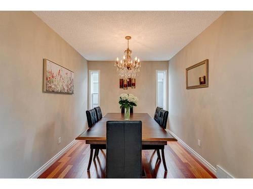 28 Simcrest Point Sw, Calgary, AB - Indoor Photo Showing Dining Room