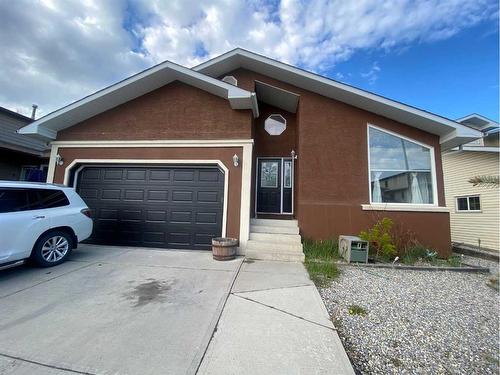 84 Castlefall Way Ne, Calgary, AB - Outdoor