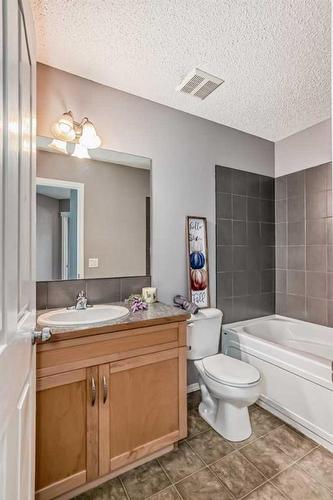 63 Evanston Rise Nw, Calgary, AB - Indoor Photo Showing Bathroom