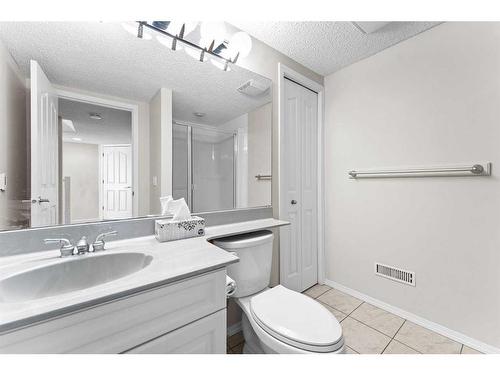 416 Scenic View Bay Nw, Calgary, AB - Indoor Photo Showing Bathroom