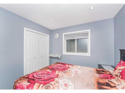 151 Saddlehorn Close Ne, Calgary, AB - Indoor Photo Showing Bedroom