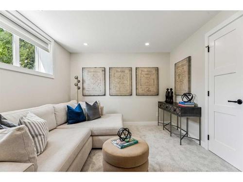 82 Cherovan Drive Sw, Calgary, AB - Indoor Photo Showing Living Room