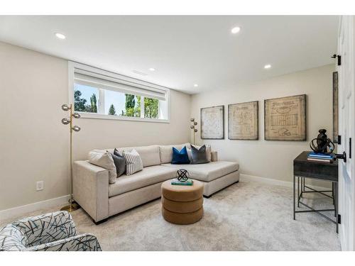 82 Cherovan Drive Sw, Calgary, AB - Indoor Photo Showing Living Room