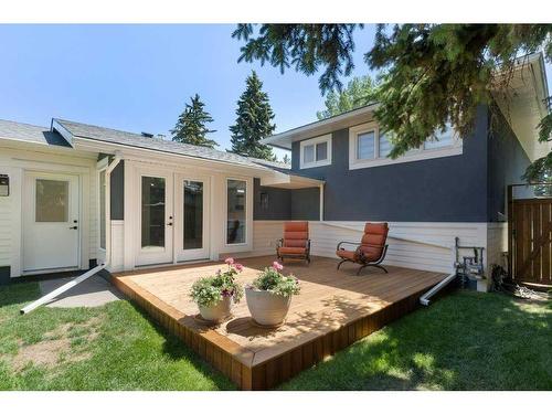 82 Cherovan Drive Sw, Calgary, AB - Outdoor With Deck Patio Veranda With Exterior