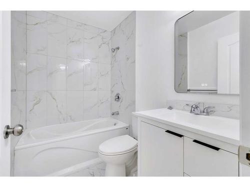 6010 Martingrove Road Ne, Calgary, AB - Indoor Photo Showing Bathroom