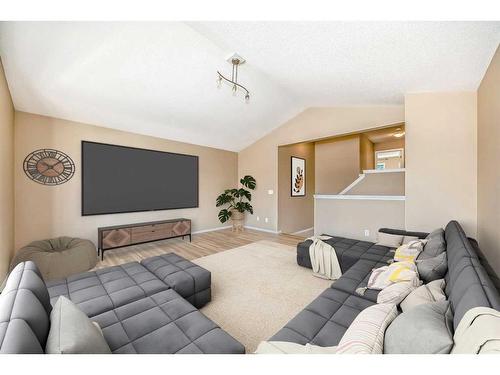 273 New Brighton Lane Se, Calgary, AB - Indoor Photo Showing Living Room