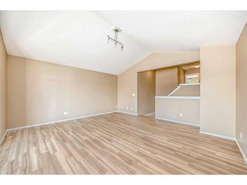 273 New Brighton Lane Se, Calgary, AB - Indoor Photo Showing Other Room