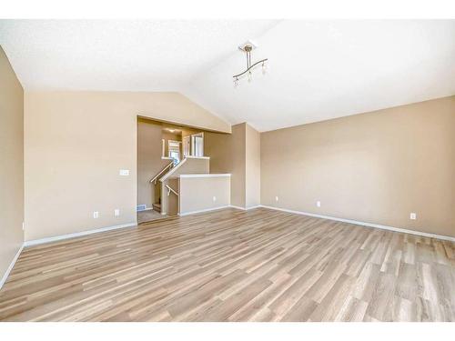 273 New Brighton Lane Se, Calgary, AB - Indoor Photo Showing Other Room