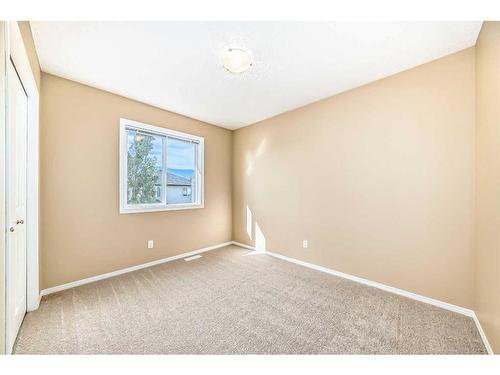 273 New Brighton Lane Se, Calgary, AB - Indoor Photo Showing Other Room