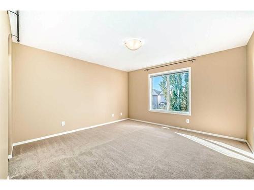 273 New Brighton Lane Se, Calgary, AB - Indoor Photo Showing Other Room