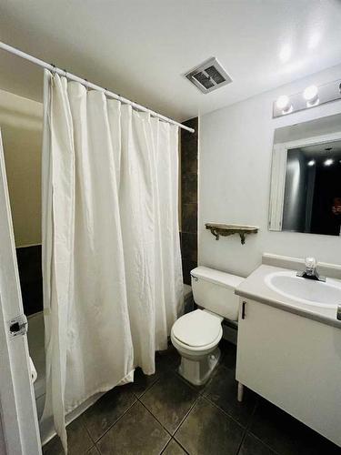 701-314 14 Street Nw, Calgary, AB - Indoor Photo Showing Bathroom