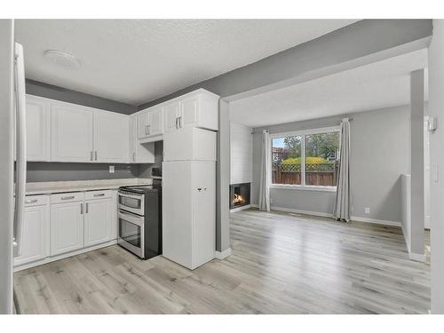 5-6408 4A Street Ne, Calgary, AB - Indoor Photo Showing Kitchen