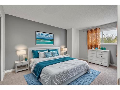 5-6408 4A Street Ne, Calgary, AB - Indoor Photo Showing Bedroom