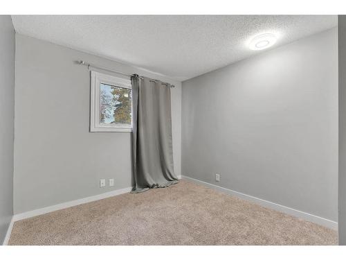 5-6408 4A Street Ne, Calgary, AB - Indoor Photo Showing Other Room