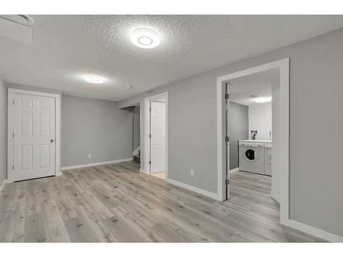 5-6408 4A Street Ne, Calgary, AB - Indoor Photo Showing Laundry Room