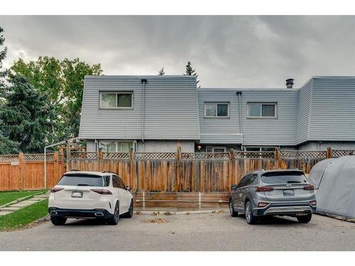 5-6408 4A Street Ne, Calgary, AB - Outdoor With Exterior