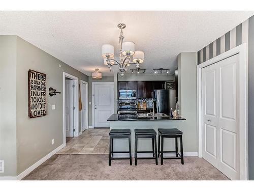 415-15 Saddlestone Way Ne, Calgary, AB - Indoor Photo Showing Kitchen