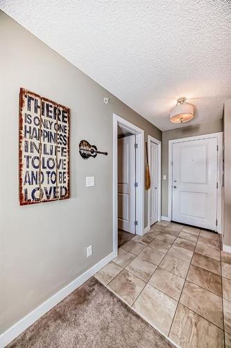 415-15 Saddlestone Way Ne, Calgary, AB - Indoor Photo Showing Other Room