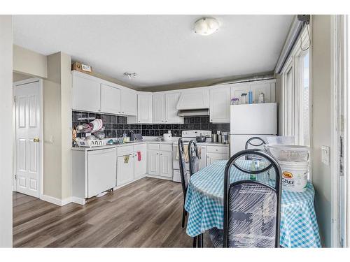 14 Falsby Way Ne, Calgary, AB - Indoor Photo Showing Kitchen With Double Sink