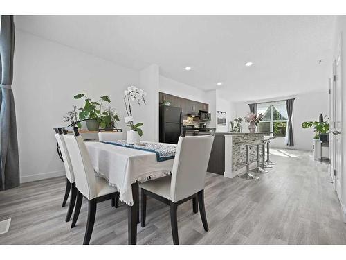 511 Silverado Skies Common Sw, Calgary, AB - Indoor Photo Showing Dining Room