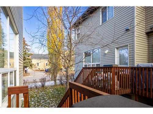 8-249 Ross Avenue, Cochrane, AB - Outdoor With Exterior