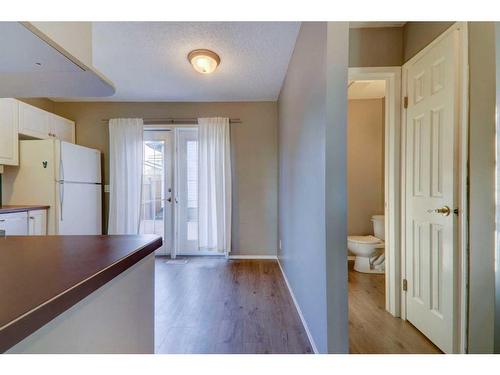 2048 Country Hills Circle Nw, Calgary, AB - Indoor Photo Showing Kitchen