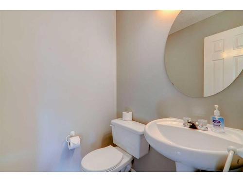 2048 Country Hills Circle Nw, Calgary, AB - Indoor Photo Showing Bathroom