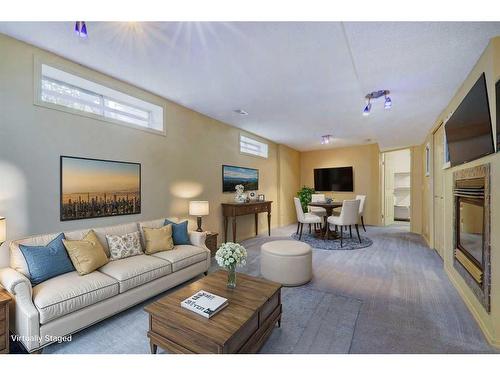 2048 Country Hills Circle Nw, Calgary, AB - Indoor Photo Showing Living Room