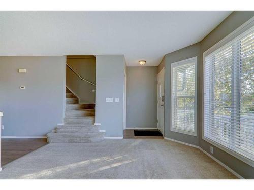 2048 Country Hills Circle Nw, Calgary, AB - Indoor Photo Showing Other Room