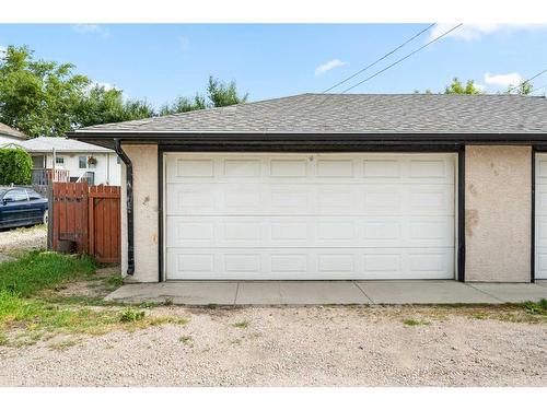 1031 Hammond Avenue, Crossfield, AB - Outdoor With Exterior