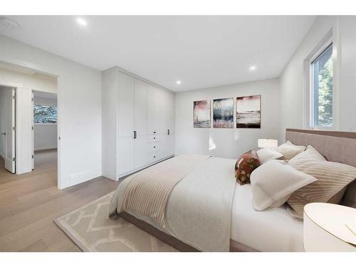 732 Willard Road Se, Calgary, AB - Indoor Photo Showing Bedroom