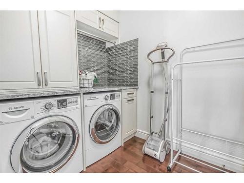 2500-817 15 Avenue Sw, Calgary, AB - Indoor Photo Showing Laundry Room