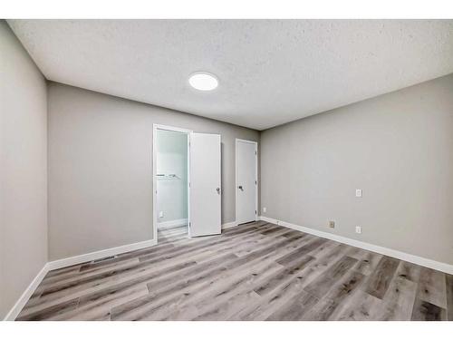 6848 Temple Drive Ne, Calgary, AB - Indoor Photo Showing Other Room