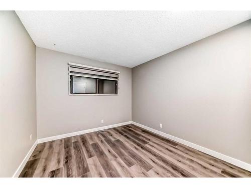 6848 Temple Drive Ne, Calgary, AB - Indoor Photo Showing Other Room