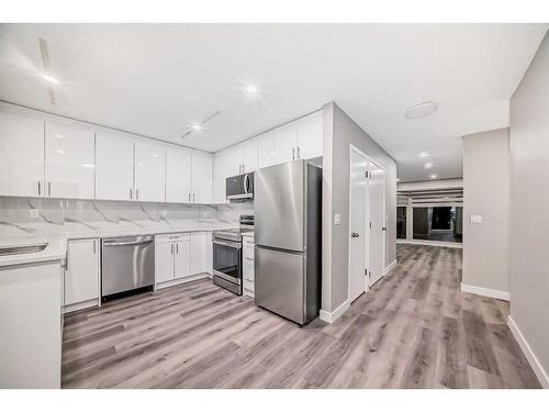 6848 Temple Drive Ne, Calgary, AB - Indoor Photo Showing Kitchen