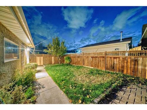 6848 Temple Drive Ne, Calgary, AB - Outdoor