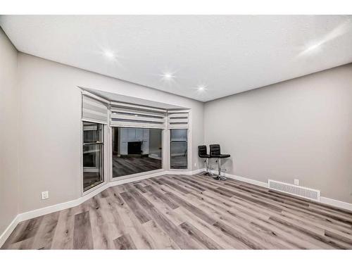 6848 Temple Drive Ne, Calgary, AB - Indoor