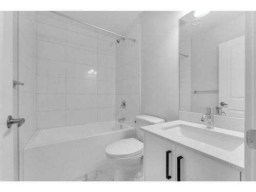 123 Corner Meadows Square Ne, Calgary, AB - Indoor Photo Showing Bathroom